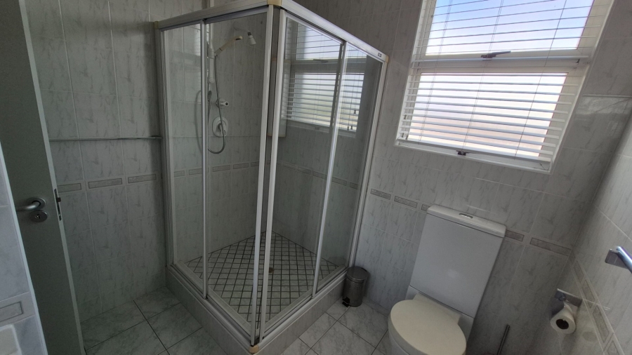 4 Bedroom Property for Sale in Summerstrand Eastern Cape
